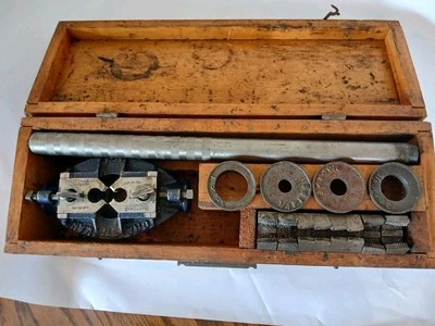 Antique Craftsman Pipe Threader In Original Wooden Box - Image 1 of 4