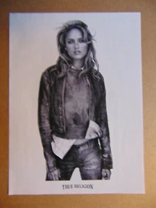 Anuncio impreso de arte de moda True Religion 2013 - Imagen 1 de 1