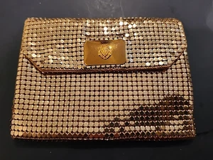 Gold Mesh Clutch Purse Wallet BY Whiting & Davis  USA 1950's Vintage (581) - Picture 1 of 4