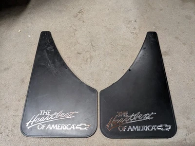 Powerflow Premier Fit Splash Guards - The Heartbeat Of America Chevrolet -Size A Foto 1 de 4