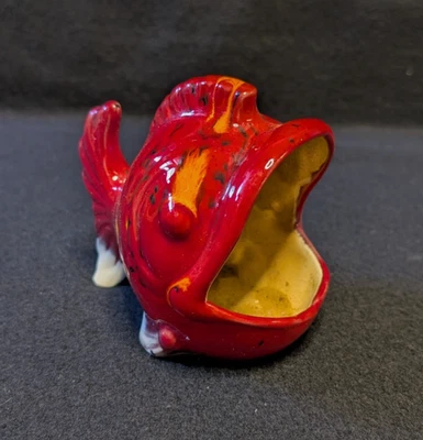 Porta fregadero de pescado rojo/naranja cerámica artística vintage de mediados de siglo Foto 1 de 4