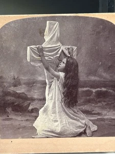 Antique Griffith Stereocard 2052 "Simply To Thy Cross I Cling" ~ Young Girl - Picture 1 of 8