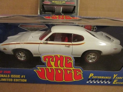 ERTL 1969 PONTIAC GTO 2 PACK SET FREE SHIP - Image 1 of 2