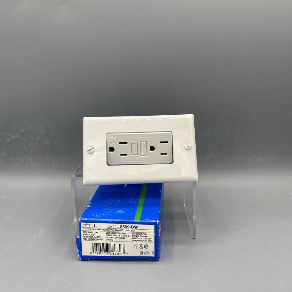 Leviton White Smart Lock 15a GFCI Receptacle Duplex GFI Outlet 8599-bw