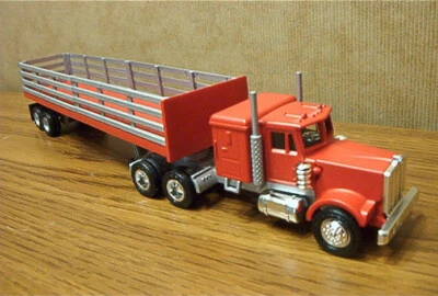 Lionel Tractor & Trailer - Diecast    O Scale   NEW from Lionel Train Set - Image 1 of 3
