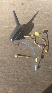 2006 - 2011 Chevy Impala Malibu Black Roof Mounted GPS Antenna Mast - Picture 1 of 4