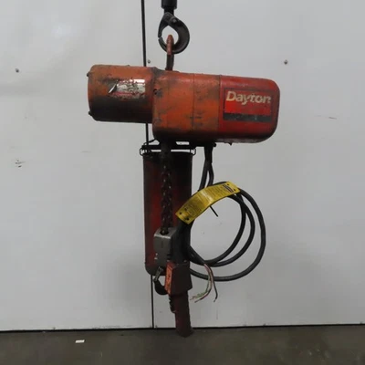 Dayton 3Z928 2 Ton Electric Chain Hoist 10' Lift 8FPM 230/460V 3Ph - Image 1 of 4