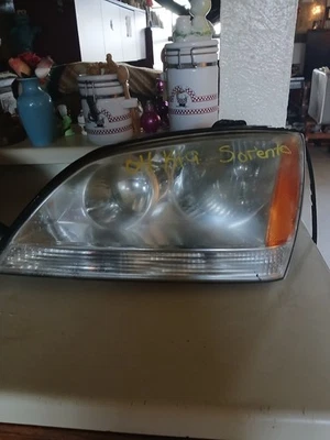 KIA SORENTO EX 2004 FAROS CONDUCTOR Y PASAJERO CONJUNTO CONEXIONES INCLUIDAS  Foto 1 de 4