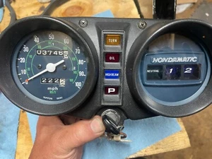 Honda 1978 CB400 Hawk Hondamatic Speedometer Gauges and Ign. LOW MILES WITH KEY - Picture 1 of 6