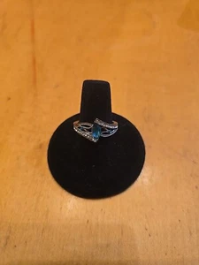 925 Sterling Silver Ring Womans Size 7.5 Aquamarine Rhinestones Stones - Picture 1 of 11