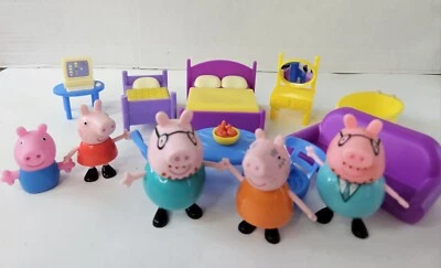 Figuras de Peppa Pig con muebles Foto 1 de 4
