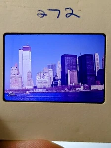 1971 Original 35mm Color Slide - World Trade Towers Nearing Exterior Completion - Picture 1 of 1