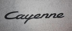 Porsche Cayenne 2008 2009 2010 puerta trasera elevadora emblema escotilla escritura negro OEM - Imagen 1 de 1