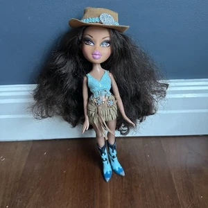 Bratz Wild Wild West Yasmin Cowgirl Doll Blue Boots Top Skirt Hat - Picture 1 of 12