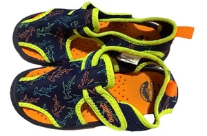 OSHKOSH B’GOSH AQUATIC BOYS WATER SHOES SIZE 11 WASHABLE YOUTH KIDS SHARK DESIGN - Picture 1 of 6