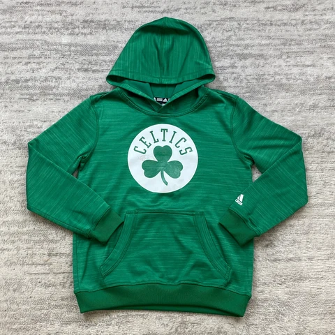 Boston Celtics Sweater Boy Medium Green White Preppy Hoodie NBA Basketball Youth Cover