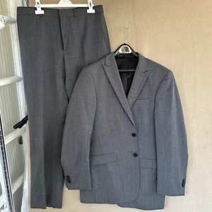 Stains @ Kenneth Cole New York Wool Mens Dark Gray Check Suit 41R 34x31 2 Piece - Picture 1 of 24