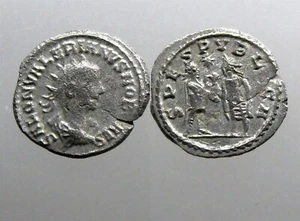 SALONINUS SILVER/BL ANTONINIANUS_____Roman Imperial_____SPES PRESENTING FLOWER - Picture 1 of 2