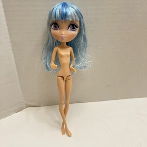 2010 La Dee Da Tylie Snow Queen Fairytale Spin master pelo azul piernas articuladas - Imagen 1 de 5