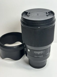 Sigma 85mm F1.4 DG HSM Art Lens for Sony E Mount - W/Caps & Hood - Foto 1 di 8