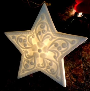"Oramento de Navidad estrella de 4"" con luz bisque Department 56" - Imagen 1 de 5