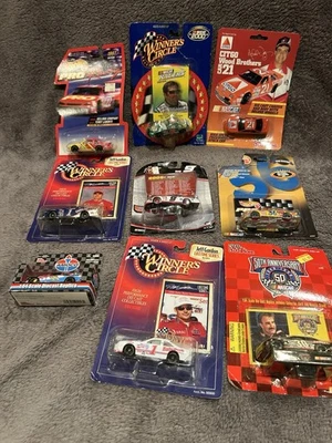 1/64 DIECAST LOT! NASCAR 9 Cars - Image 1 of 4
