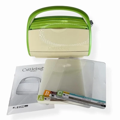 Cricut Cuttlebug Die Cutting Embossing Machine Crank Crafter Green Bundle Lot - Image 1 of 4