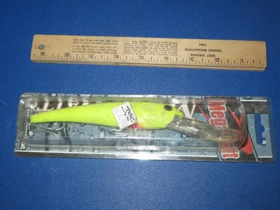 Señuelo Chartreuse Megabait Mega Diver 25+ Foto 1 de 3