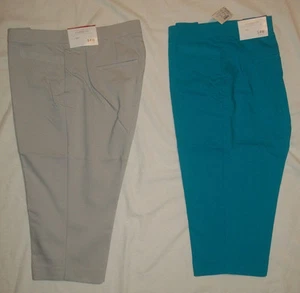 NEW CHRISTOPHER BANKS BRIGHT BLUE SIZE 20W 22W CLASSIC FIT CAPRIS - Picture 1 of 8