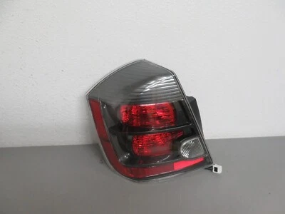 Nissan Sentra 2007 2009 2,5 L luz trasera izquierda carcasa de humo Foto 1 de 4