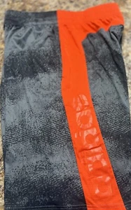 Boy’s Adidas Shorts Size 14/16 - Picture 1 of 3