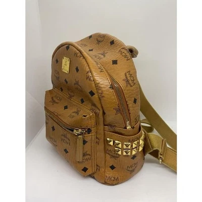 MCM Visetos Tachonado Mini Mochila Mochila Cuero Camel Lateral Studs Auténtico - Imagen 1 de 4