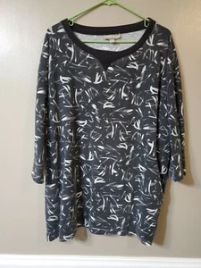 Woman Within Women’s Blouse 18/20 3/4 Sleeve Black Abstract Print w POCKETS! Guc - Picture 1 of 5