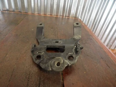 07-17 Yamaha V-Star XVS 1300 SOPORTE MONTAJE FARO 3D8-23174-00-00 Foto 1 de 3