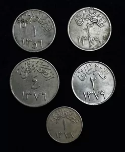 OLD Saudi Arabia Coin LOT * 1937-1960 Saudi 1 2 4 QIRSH Coins MIXED LOT - Picture 1 of 2