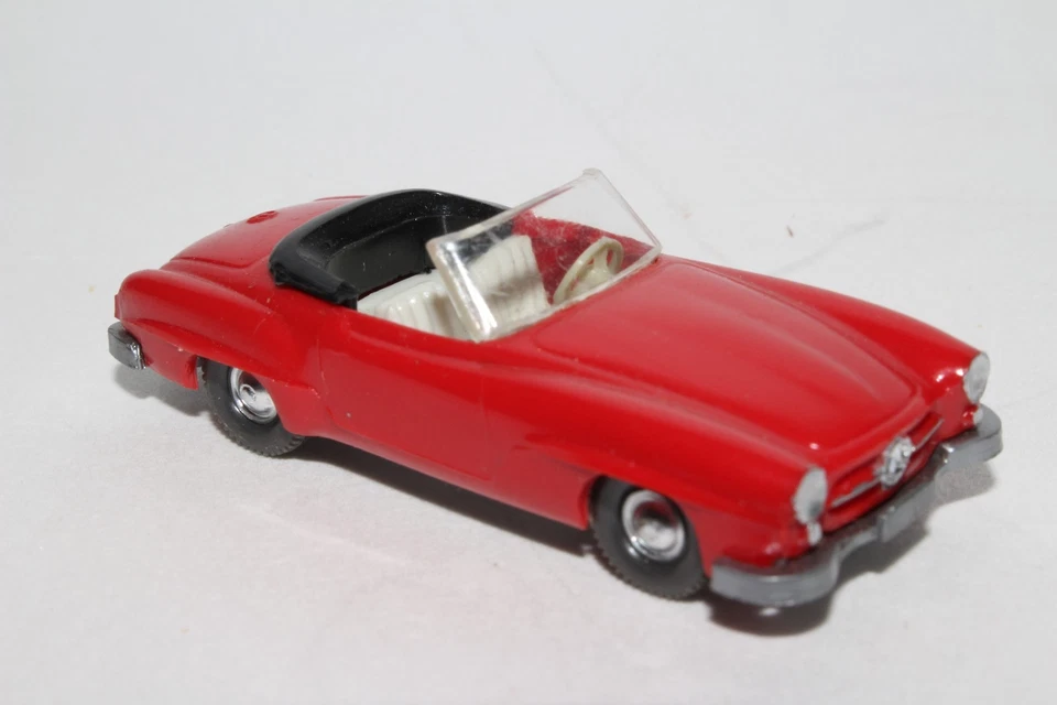 Wiking, Mercedes Benz 190 SL,  Red - Image 1 of 4