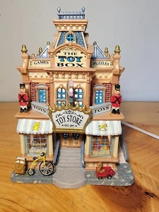 2005 LEMAX Caddington Village “THE TOY BOX" #55267 ... - Picture 1 of 12