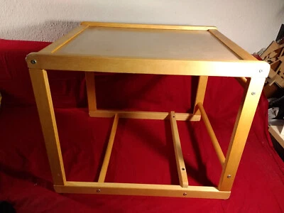 Kindertisch, Basteltisch, Beistelltisch aus massiv Holz - Bild 1 von 4