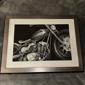 Gerahmter Motorrad Druck von Z Gallerie Mat Oldtimer Motorrad silber & schwarz - Bild 1 von 24
