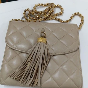 CHANEL Quilted Tassel Single Flap Shoulder Bag Beige x Gold Leather Used - Picture 1 of 7