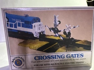 Bachmann Crossing Gates - Picture 1 of 8