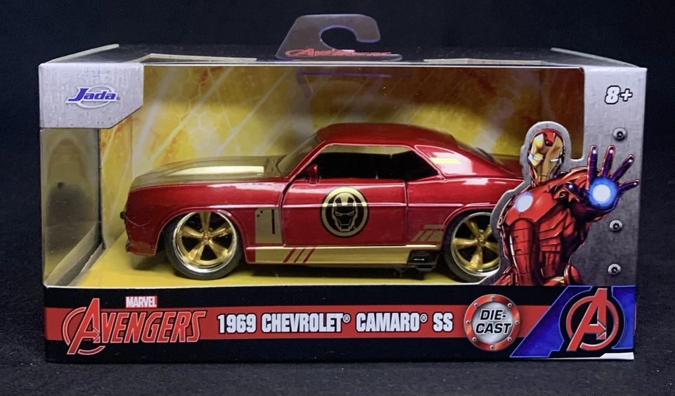 Jada 1:32 Hollywood Rides Iron Man Theme 2016 Chevrolet Camaro 30298 Avengers  - Image 1 of 2