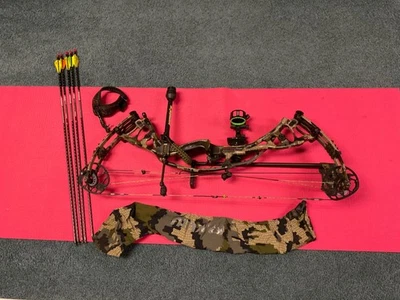Hoyt Carbon RX-3 Ultra compound bow - Image 1 of 4