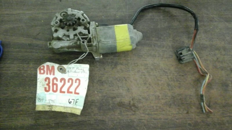 Motor de ventana eléctrica derecho pasajero compatible con Volvo 780 9133 87-91 Foto 1 de 1