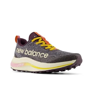 New Balance Donna FuelCell Supercomp Trail Sneaker Marrone Prugna/Calcio 9,5 M - Foto 1 di 5
