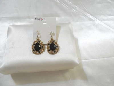 "Pendientes lágrima Style & Co tono dorado de 2"" con múltiples piedras A886" Foto 1 de 4