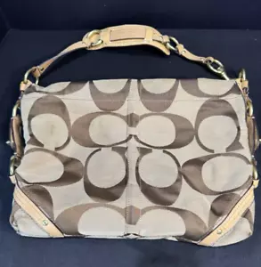 Bolso de hombro Coach Signature Carly Hobo B0849-11648 interior púrpura jacquard tostado - Imagen 1 de 13