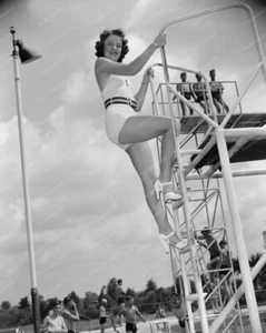 Miss Washington Shows Bare Legs! 1930s 8x10 Reprint Of Old Photo - Picture 1 of 1