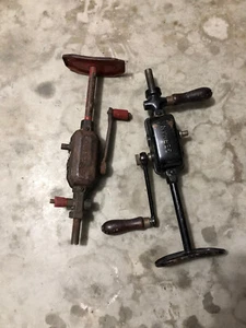 2 trapani a manovella molto vecchi - Foto 1 di 1