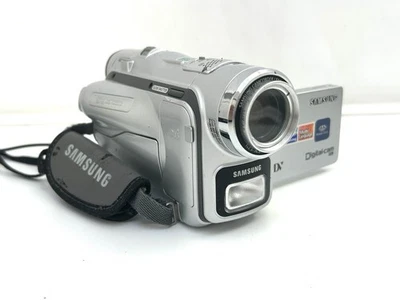 Samsung VP-D103 Handheld MiniDV Camcorder Silver Tested Manual Accessories 2004 - Image 1 of 4